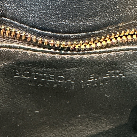 Bottega Veneta Padded Cassette Black Cross Body - Picture 9 of 12